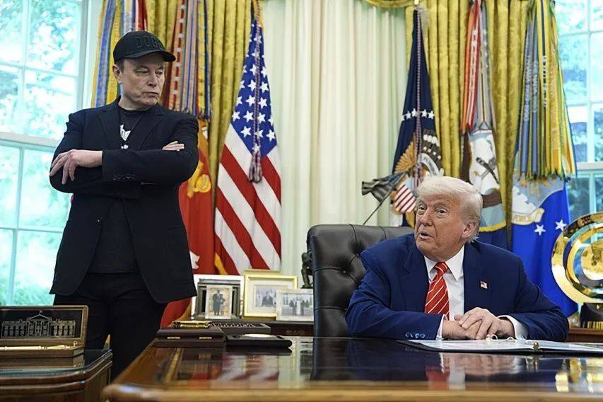 皇冠信用网注册_最后一刻皇冠信用网注册,马斯克对2.5亿人发誓,特朗普将付出惨痛代价!美国乱套了