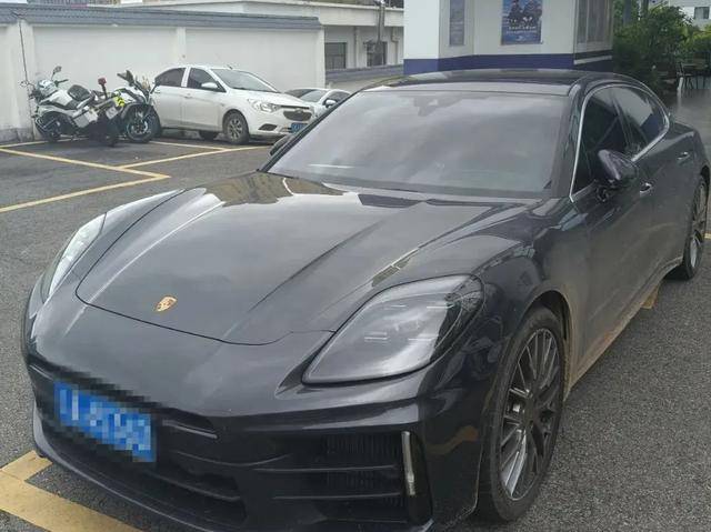 皇冠代理注册_离奇皇冠代理注册!昆明一辆140万的保时捷在停车场凭空消失