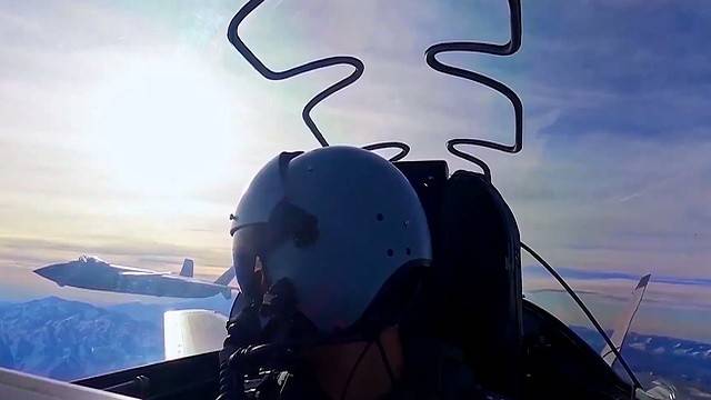 怎么注册皇冠信用网_都见不得中国强大!歼20隐身战机飞越对马海峡怎么注册皇冠信用网,美日罕见没发现?