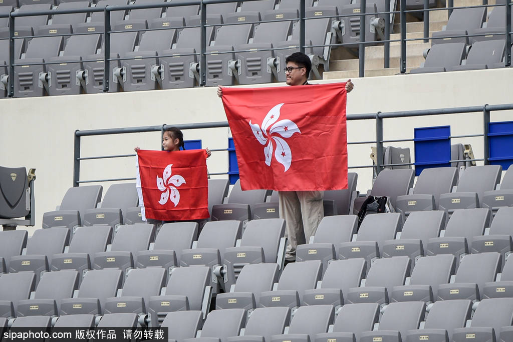 丹麦超级联赛_山东泰山逆袭亚泰:瓦科与陈蒲双响丹麦超级联赛,红牌风波引发战术调整