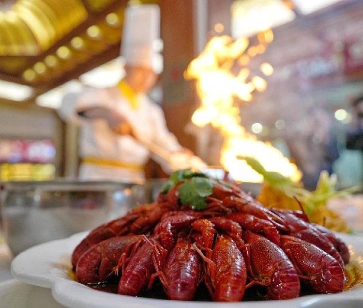 皇冠信用网怎么租
_近两年闭店率高达37.2%皇冠信用网怎么租
，夜宵“顶流”小龙虾为何“不香”了