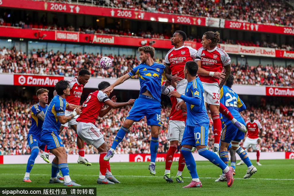 波兰超级联赛 
_英超-约克雷斯双响萨卡破门+伤退 阿森纳5-0利兹联暂登顶