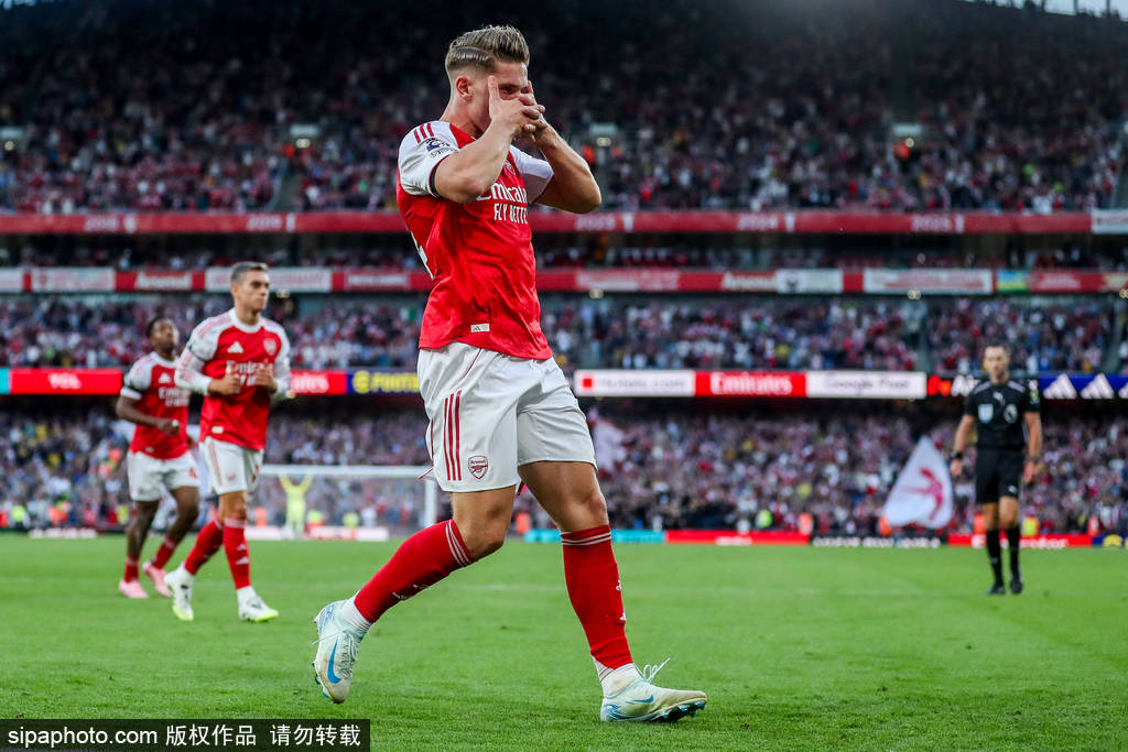 波兰超级联赛 
_英超-约克雷斯双响萨卡破门+伤退 阿森纳5-0利兹联暂登顶
