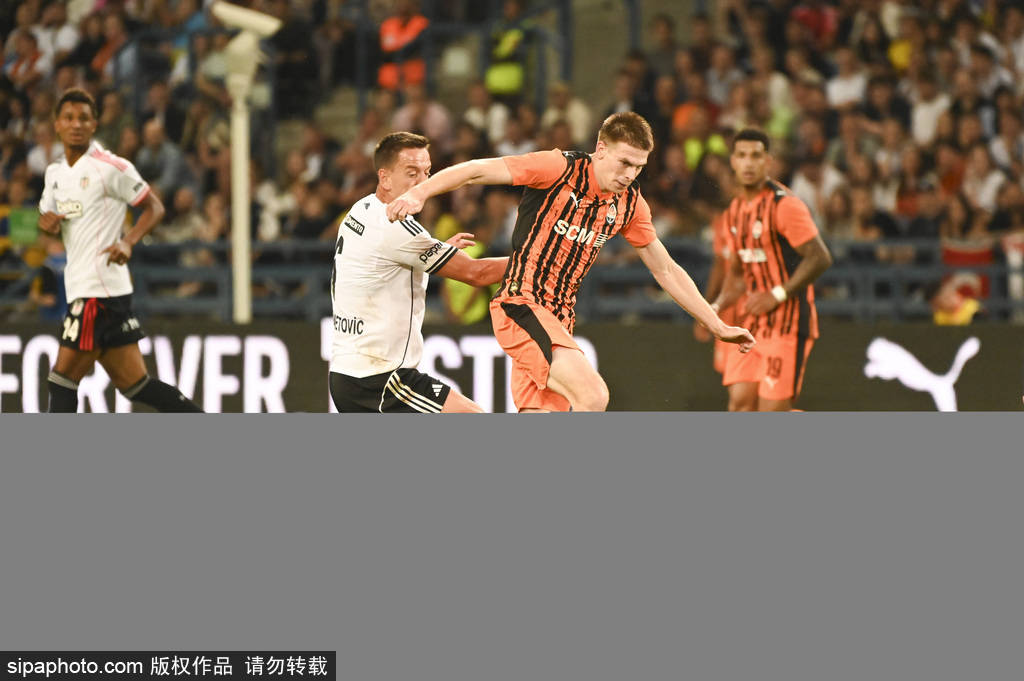  罗马vs博洛尼亚
_姜至鹏遭遇重创！裁判无视争议判罚 罗马vs博洛尼亚
，山东泰山如何应对青岛西海岸的挑战？