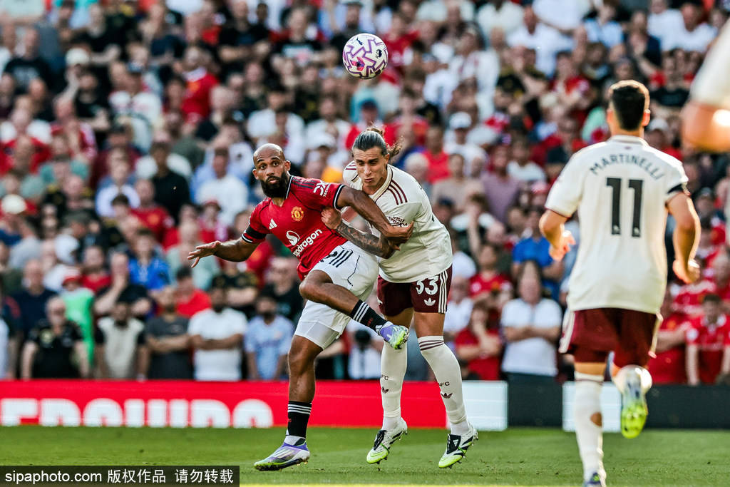 西班牙甲组联赛
_舍什科在曼联对富勒姆的表现：数据挂零背后的故事与战术分析