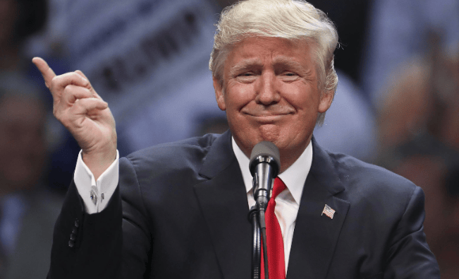 艾里斯vs阿波罗利马素尔
_中方将用70分钟大阅兵艾里斯vs阿波罗利马素尔
，让西方各国认清差距，难怪特朗普不来中国，还要在白宫见一位贵客？