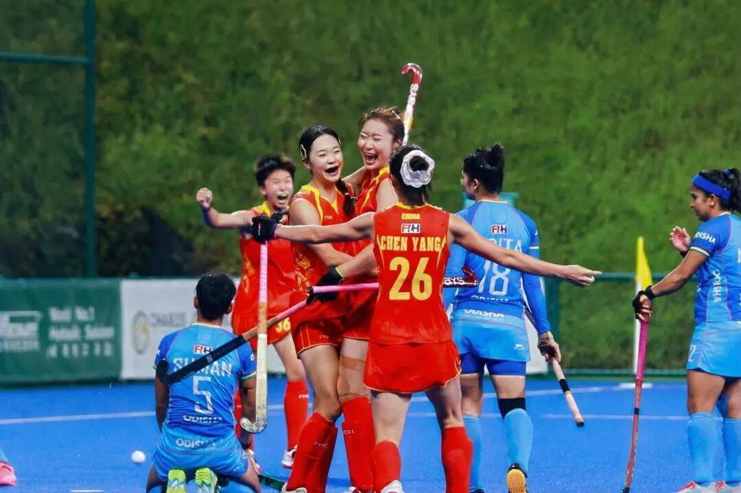 拉迪 vs 简沛斯_中国队4-1击败印度队 时隔16年再夺亚洲杯冠军