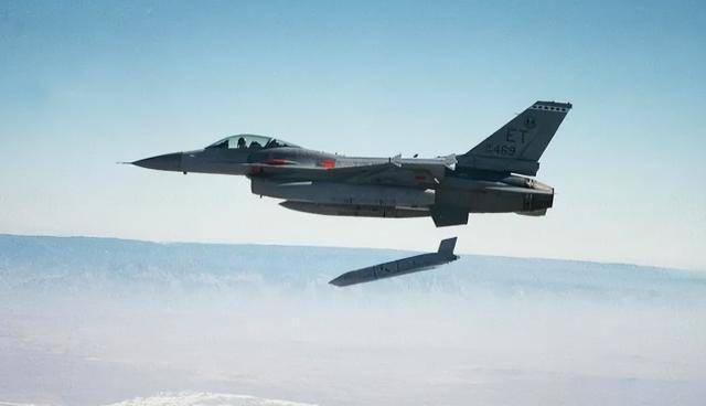 皇冠信用网平台出租
_俄白唱了出双簧：要借特朗普之手皇冠信用网平台出租
，将援乌战斧计划悄悄扼杀！