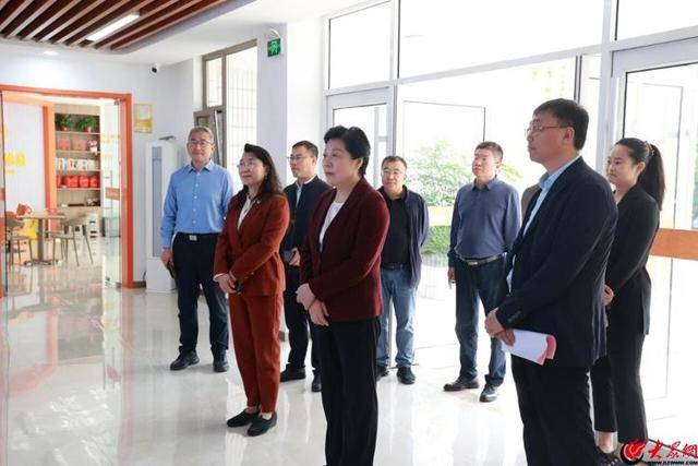 皇冠信用盘开户
_青岛西海岸新区人大常委会党组书记、主任佟海燕一行到红石崖街道调研