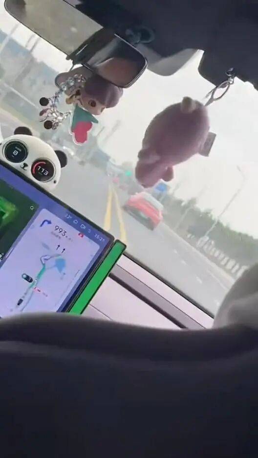 皇冠信用网注册
_小米汽车市区飙至时速120公里皇冠信用网注册
,跨双黄线到对向车道超车……交警回应→