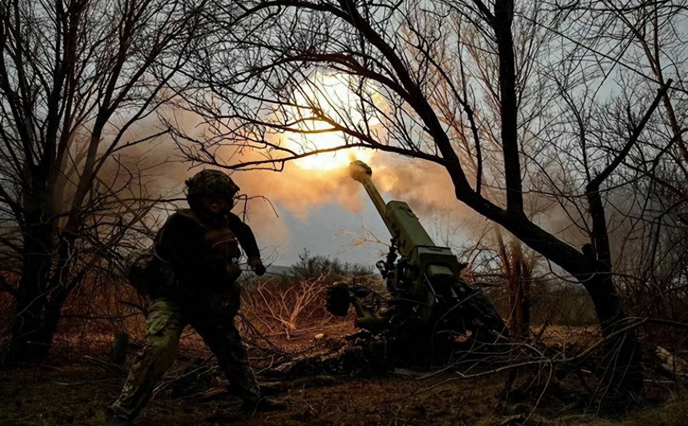 皇冠信用网在线开户
_红军城大势已去皇冠信用网在线开户
,乌军士兵倒戈投俄后,公开宣布泽连斯基才是乌克兰的敌人