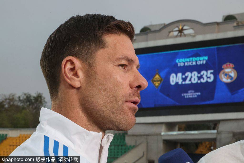 皇冠登一登二登三区别
_皇马官宣皇冠登一登二登三区别
!44球金靴得主姆巴佩将在伯纳乌举行颁奖典礼