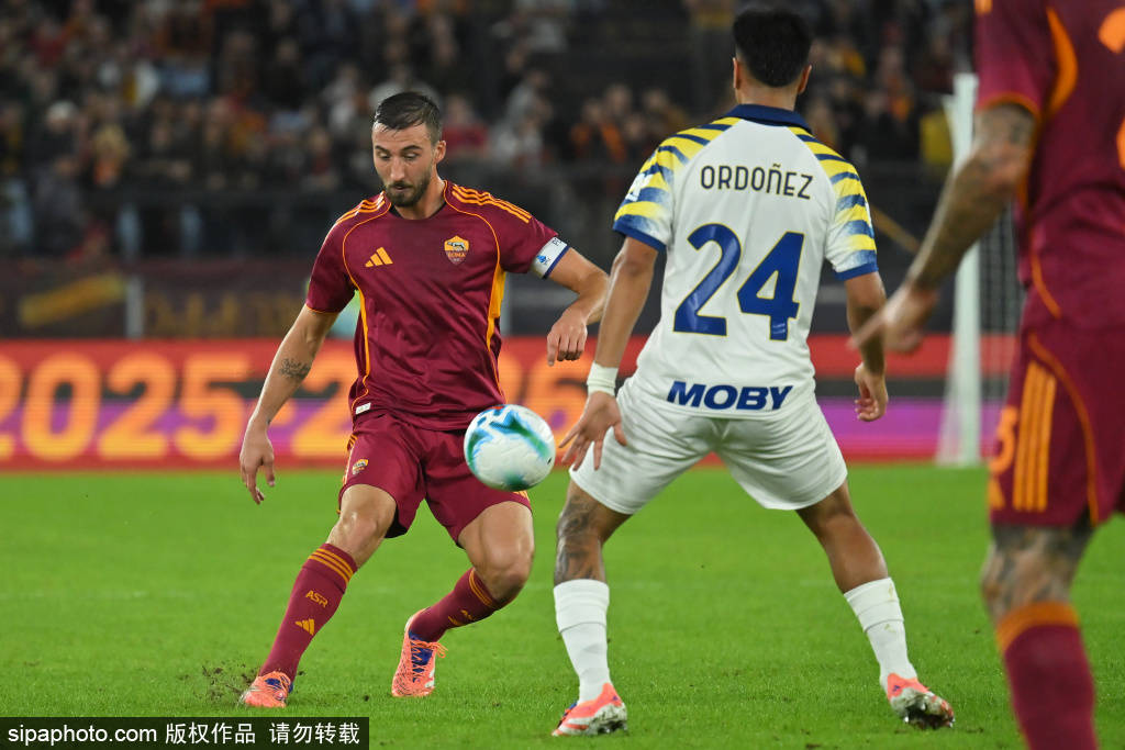 皇冠信用开号
_AC米兰小胜罗马:战术分析与数据揭秘皇冠信用开号
,战斗在意甲的背后!