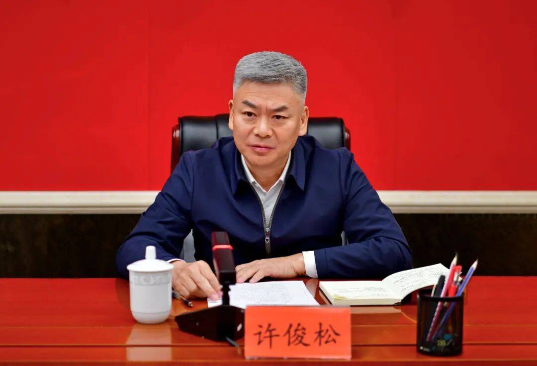 伯明翰 vs 米尔浜尔
_贵阳市委副书记、政法委书记调整