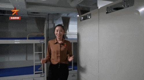 皇冠信用网申请
_双层软卧变三层硬卧！福建舰宿舍首次公开皇冠信用网申请
，咋比辽宁山东舰还挤？