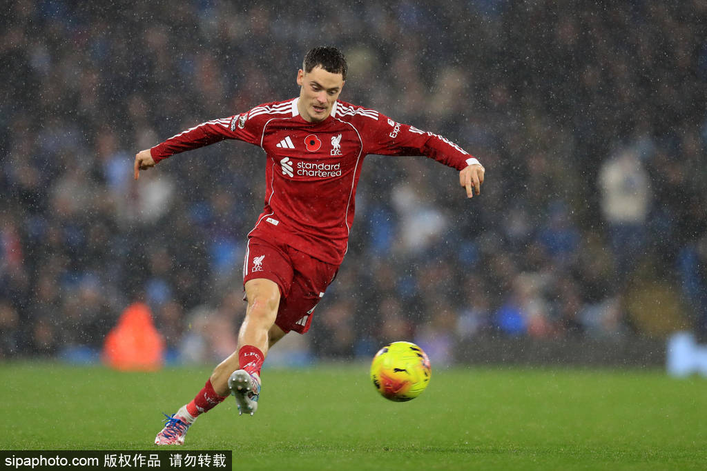 体育皇冠信用网
_观战台:阿森纳大战切尔西 曼城巴萨利物浦盼止颓势