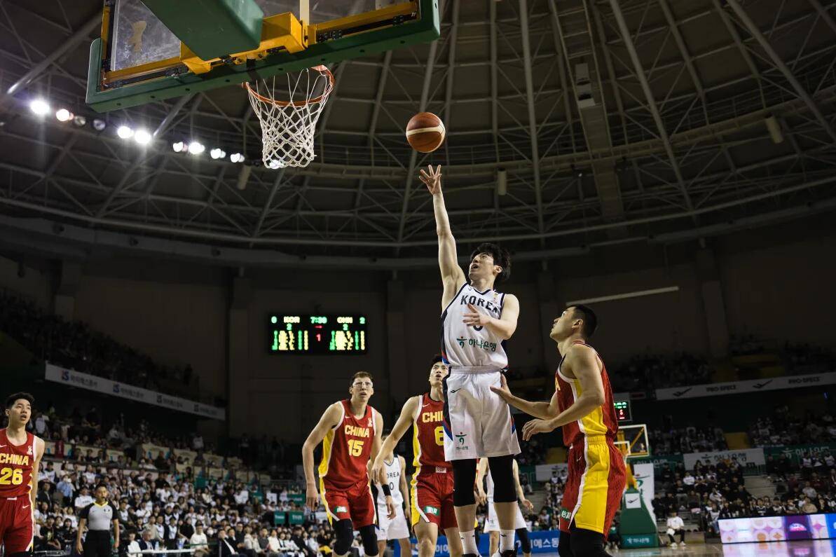 阿森纳足球
_惨阿森纳足球
!中国男篮世预赛遭韩国双杀 一度曾落后32分