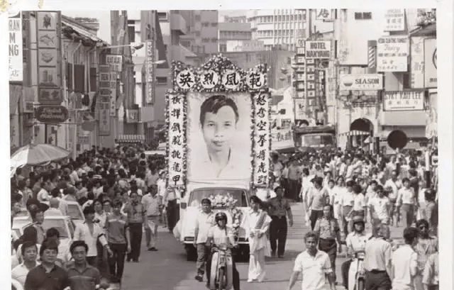 皇冠信用网登2_马来西亚华人被排挤但中文流利皇冠信用网登2，新加坡华人为何却主动抛弃中文？