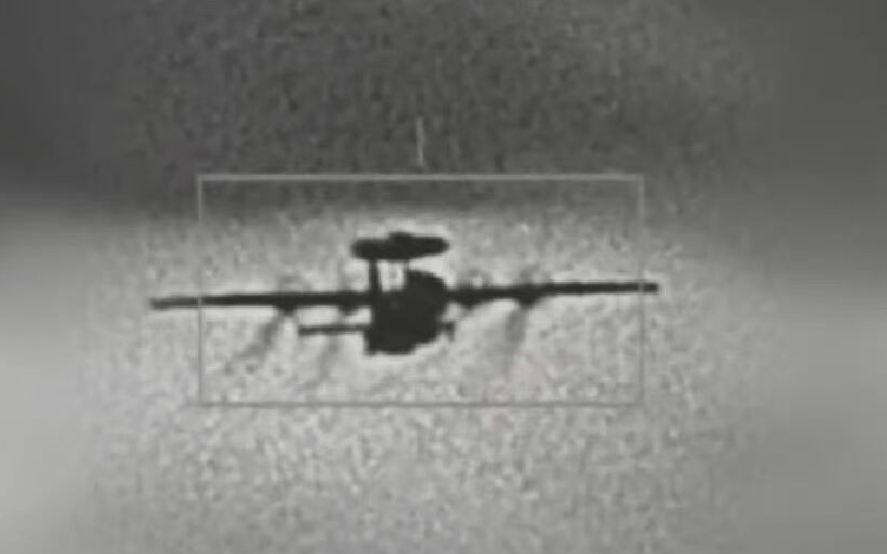 正版皇冠信用网代理_对峙升级正版皇冠信用网代理,台军公布F16V“锁定”歼16画面,距开火只剩一个按钮?