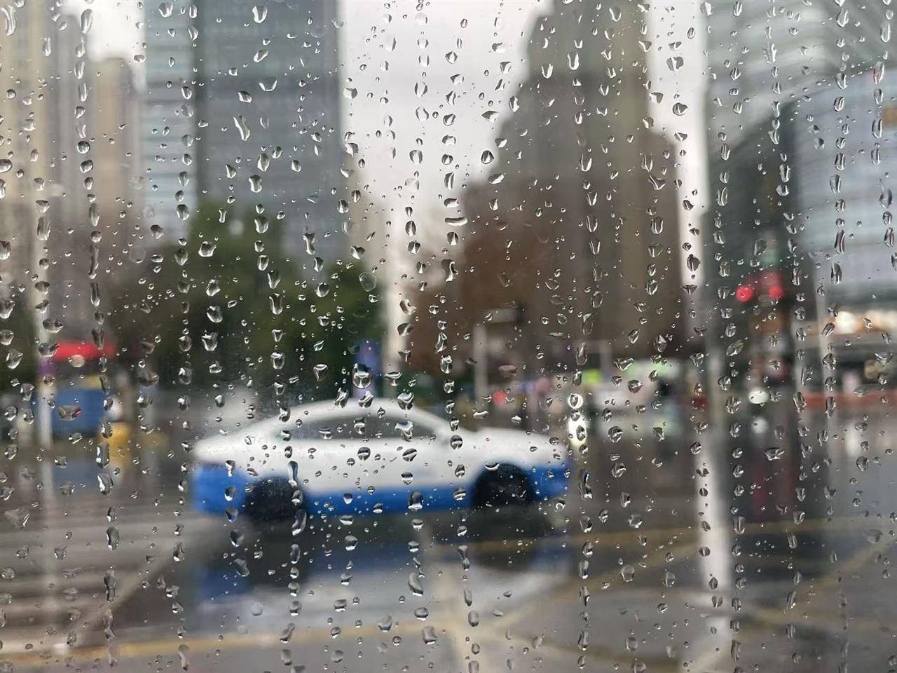 皇冠信用网APP下载_武汉今晚中到大雪皇冠信用网APP下载!降雪进入最强时段!湖北暴雪、大雪、冰粒、冻雨继续!