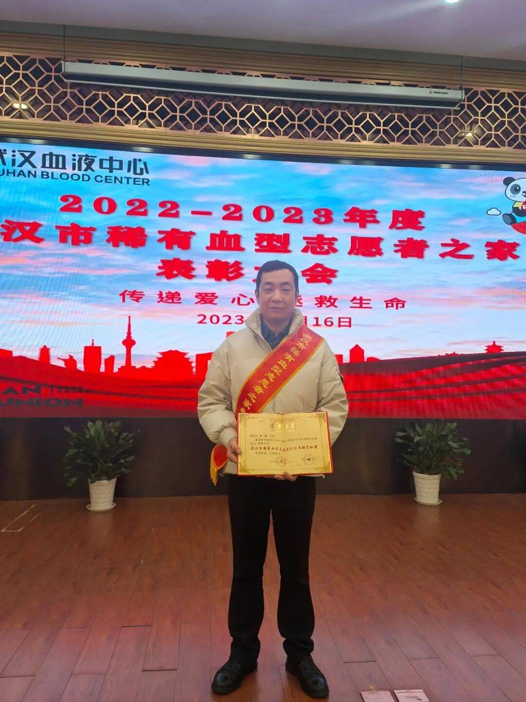 皇冠信用网会员账号_武汉男子坚持16年不熬夜不喝酒皇冠信用网会员账号,原因让人没想到……